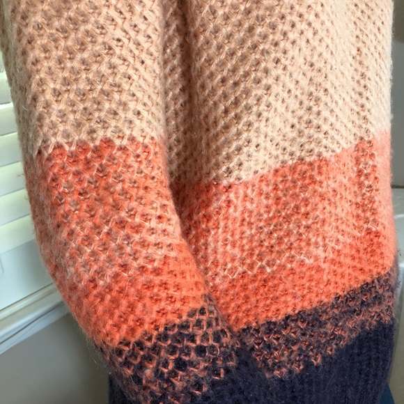 Solddd Outtt - Picture 3 of 4